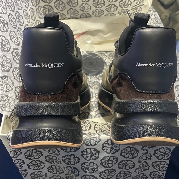 Men’s Alexander McQueen Black and Olive Sneakers - Picture 3 of 6